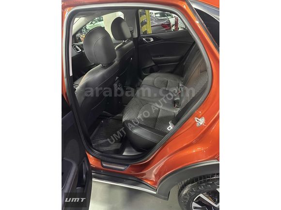2023 XCEED 1.5 T-GDI ELEGANCE CAM TAVAN HATASIZ BOYASIZ
