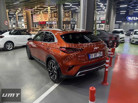 2023 XCEED 1.5 T-GDI ELEGANCE CAM TAVAN HATASIZ BOYASIZ