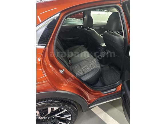 2023 XCEED 1.5 T-GDI ELEGANCE CAM TAVAN HATASIZ BOYASIZ