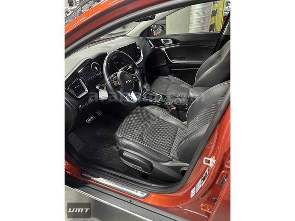 2023 XCEED 1.5 T-GDI ELEGANCE CAM TAVAN HATASIZ BOYASIZ