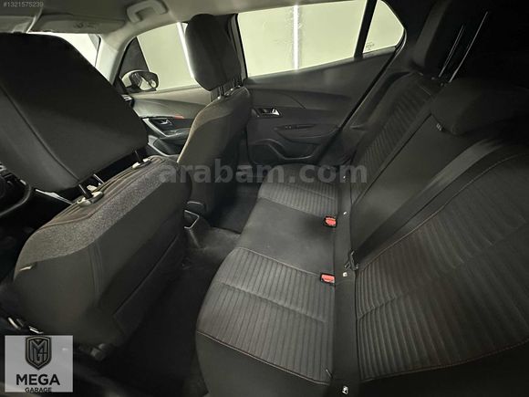 MEGA GARAGE 2021 PEUGEOT 2008 1.2 ACTİVE HATASIZ TRAMERSİZ