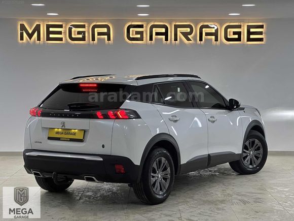 MEGA GARAGE 2021 PEUGEOT 2008 1.2 ACTİVE HATASIZ TRAMERSİZ