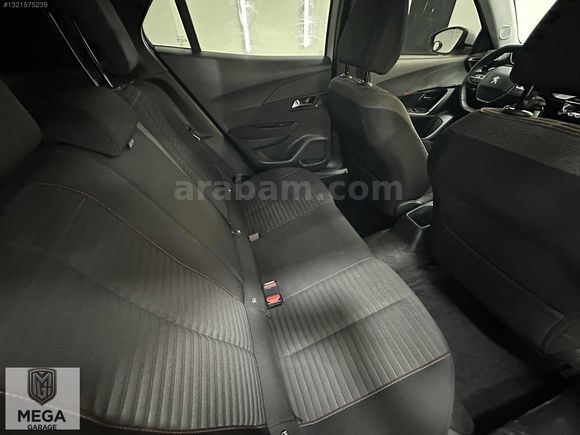 MEGA GARAGE 2021 PEUGEOT 2008 1.2 ACTİVE HATASIZ TRAMERSİZ