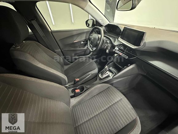 MEGA GARAGE 2021 PEUGEOT 2008 1.2 ACTİVE HATASIZ TRAMERSİZ