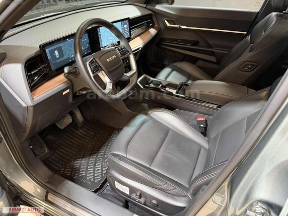 KIRMIZI AUTO'DN 2025 KGM SSANGYONG TORRES EVX CAM TAVAN 9.000KM