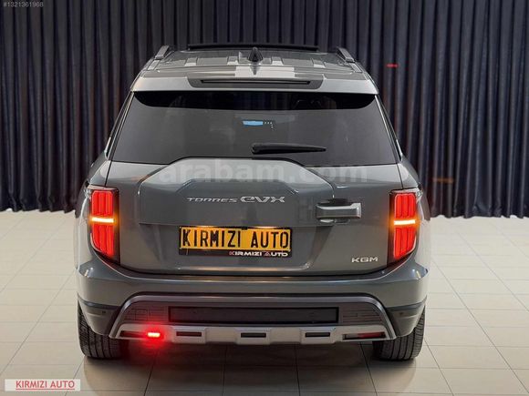 KIRMIZI AUTO'DN 2025 KGM SSANGYONG TORRES EVX CAM TAVAN 9.000KM
