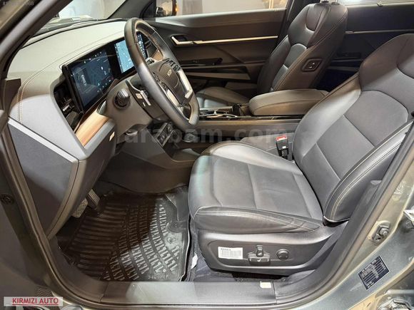 KIRMIZI AUTO'DN 2025 KGM SSANGYONG TORRES EVX CAM TAVAN 9.000KM