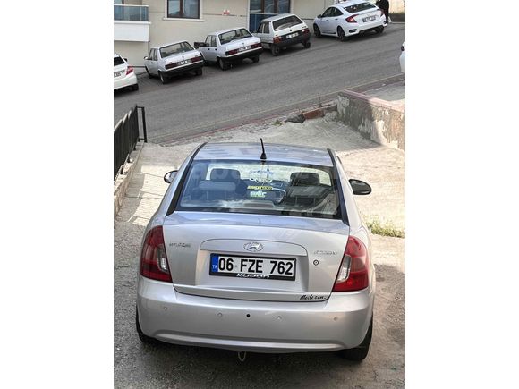 Sahibinden Hyundai Accent Era 1.4 Select 2006 Model  255.000 km Gri