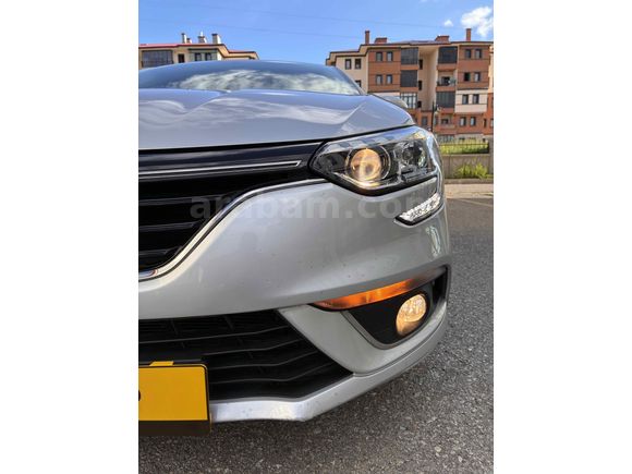 Galeriden Renault Megane 1.3 TCe Joy 2019 Model Erzurum
