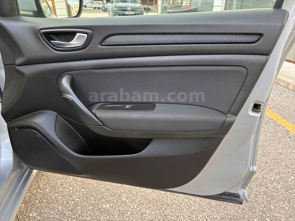 Galeriden Renault Megane 1.3 TCe Joy 2019 Model Erzurum