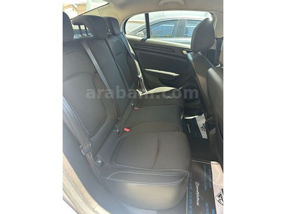 Sahibinden Renault Megane 1.5 Blue DCI Touch 2019 Model 