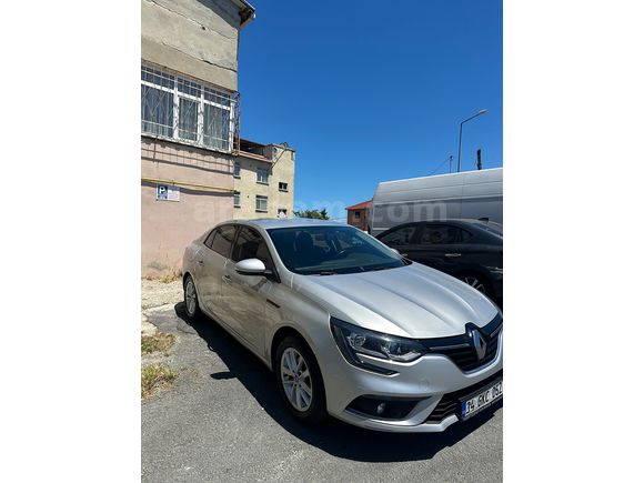 Sahibinden Renault Megane 1.5 Blue DCI Touch 2019 Model 