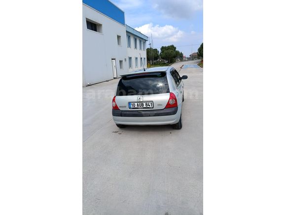 Sahibinden Renault Clio 1.2 Authentique 2004 Model  204.000 km Gri