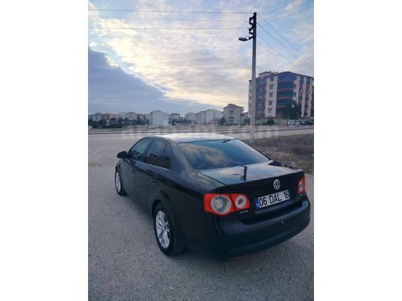 Değişensiz Sahibinden Volkswagen Jetta 1.6 TDi Primeline 2010 Model
