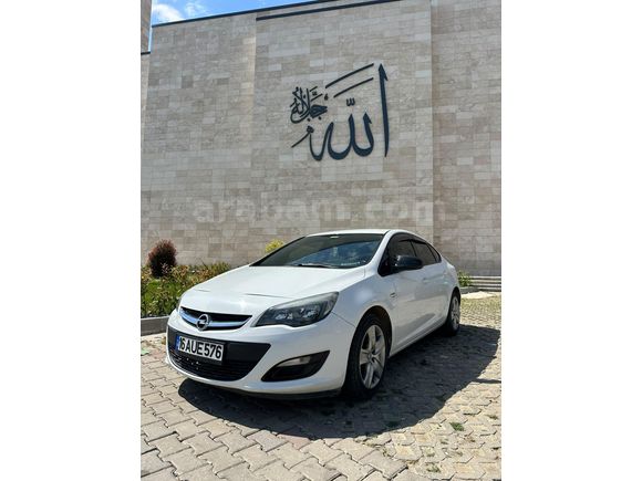 düsük km Opel Astra 1.6 Edition 2015