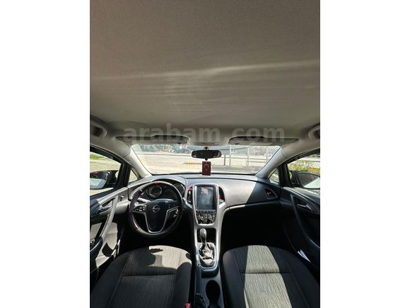 düsük km Opel Astra 1.6 Edition 2015