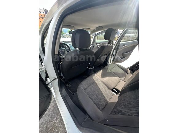 düsük km Opel Astra 1.6 Edition 2015