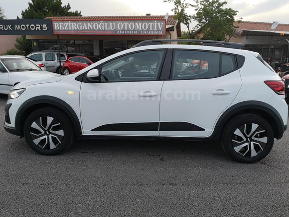 BEZİRGANOĞLU'NDAN 2025 GSR'li Dacia Sandero Stepway 1.0 Tce Expression HATASIZ l Kırşehir