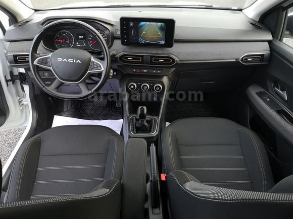 BEZİRGANOĞLU'NDAN 2025 GSR'li Dacia Sandero Stepway 1.0 Tce Expression HATASIZ l Kırşehir