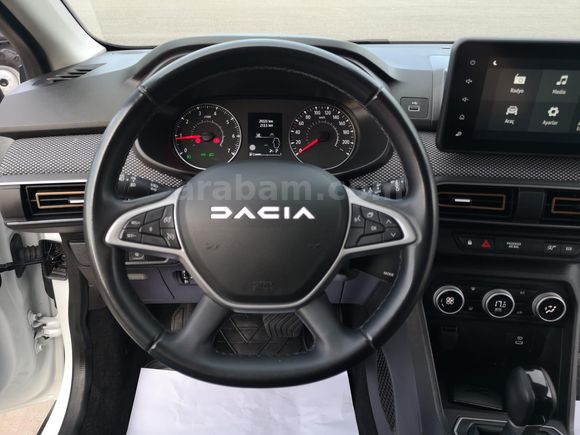 BEZİRGANOĞLU'NDAN 2025 GSR'li Dacia Sandero Stepway 1.0 Tce Expression HATASIZ l Kırşehir