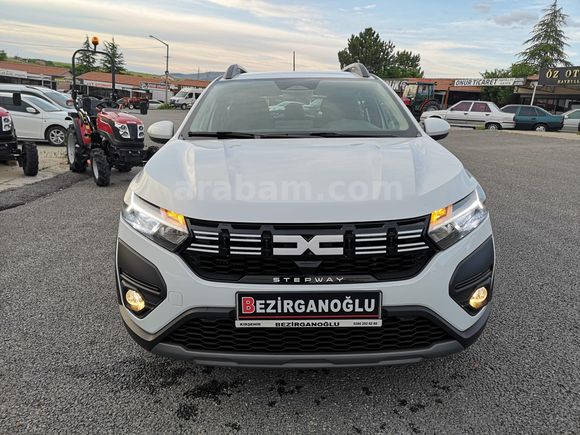 BEZİRGANOĞLU'NDAN 2025 GSR'li Dacia Sandero Stepway 1.0 Tce Expression HATASIZ l Kırşehir