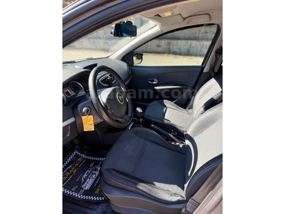 Sahibinden Renault Clio  ekstrem 2012 Model bakımlı 166.000 km orjinal