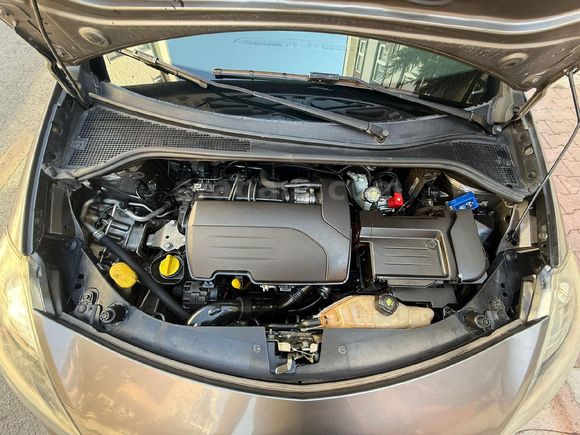 Sahibinden Renault Clio  ekstrem 2012 Model bakımlı 166.000 km orjinal