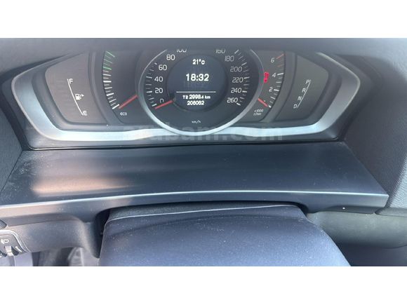 Sahibinden Volvo S60 1.6 D Advance 2015 Model İstanbul 200.000 km Beyaz