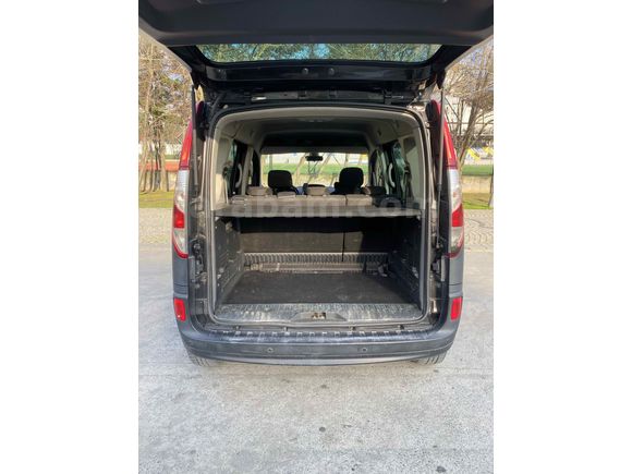 Sahibinden Renault Kangoo Multix 1.5 dCi Extreme 2015 Model  156.000 km Siyah