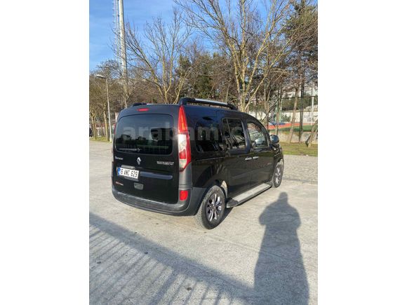 Sahibinden Renault Kangoo Multix 1.5 dCi Extreme 2015 Model  156.000 km Siyah