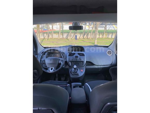 Sahibinden Renault Kangoo Multix 1.5 dCi Extreme 2015 Model  156.000 km Siyah