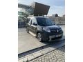 Sahibinden Renault Kangoo Multix 1.5 dCi Extreme 2015 Model  156.000 km Siyah