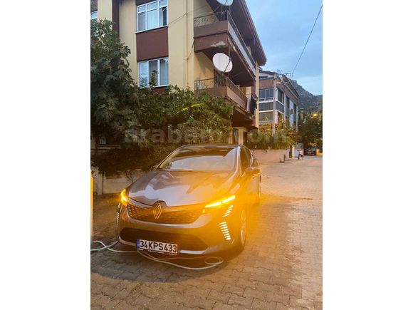 HATASIZ-BOYASIZ-DEĞİŞENSİZ-TRAMERSİZ 2024 22500KM CLİO