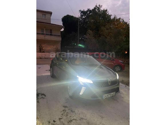 HATASIZ-BOYASIZ-DEĞİŞENSİZ-TRAMERSİZ 2024 22500KM CLİO