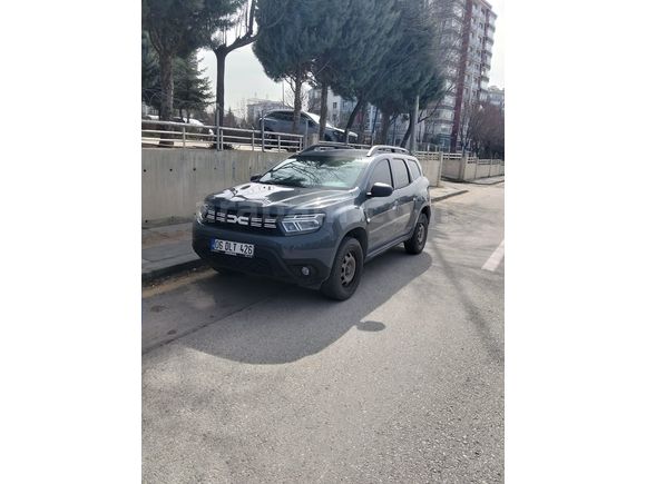 HATASIZ,BOYASIZ,DEĞİŞENSİZ,SİGARA İÇİLMEMİŞ,TEK ELDEN KULLANILMIŞ 2023 ÇIKIŞLI DUSTER