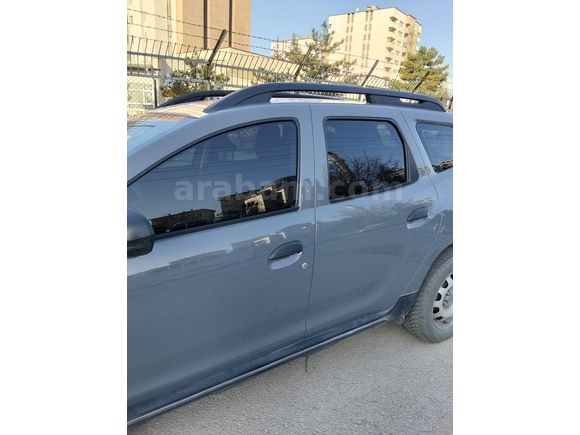 HATASIZ,BOYASIZ,DEĞİŞENSİZ,SİGARA İÇİLMEMİŞ,TEK ELDEN KULLANILMIŞ 2023 ÇIKIŞLI DUSTER