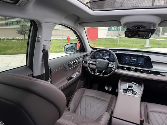 DEĞİŞENSİZ BOYASIZ TRAMERSİZ 2024 MODEL 41 BİN KM'DE CHERY