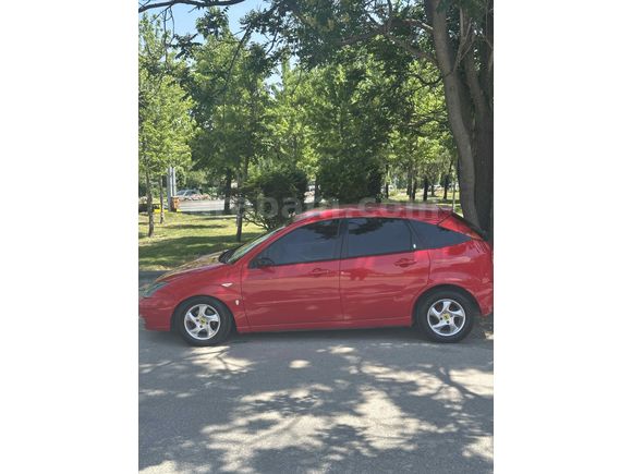 Sahibinden Ford Focus 1.6 Ghia 2002 Model 