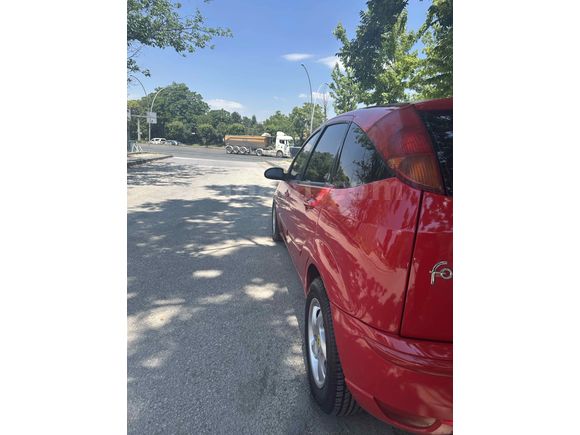 Sahibinden Ford Focus 1.6 Ghia 2002 Model 