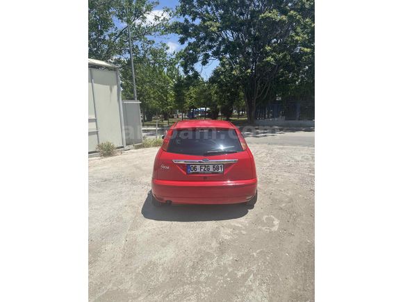 Sahibinden Ford Focus 1.6 Ghia 2002 Model 
