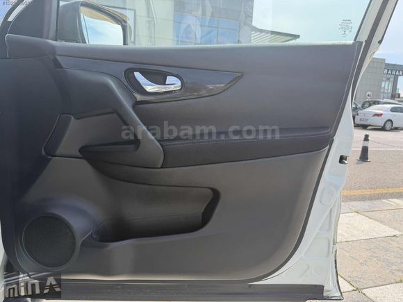 MİNA AUTO-2015 87.000KM SKY PACK CAM TAVAN 1.5 DCI