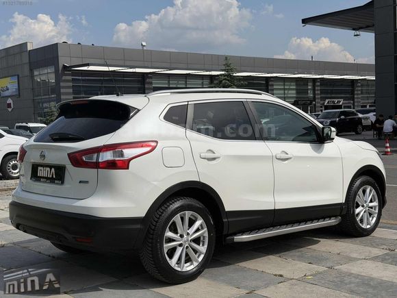 MİNA AUTO-2015 87.000KM SKY PACK CAM TAVAN 1.5 DCI