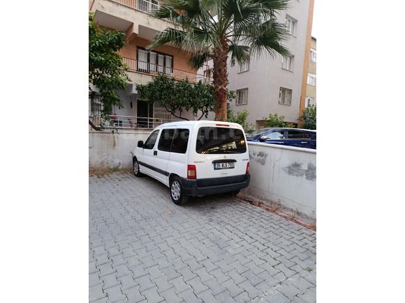 Sahibinden Peugeot Partner 1.9 D 2004 Model