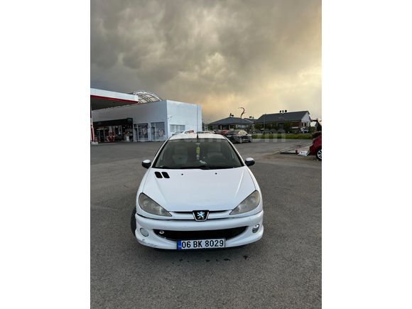 Sahibinden Peugeot 206 1.4 Executive 2008 Model
