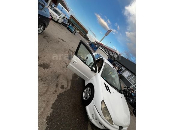 Sahibinden Peugeot 206 1.4 Executive 2008 Model