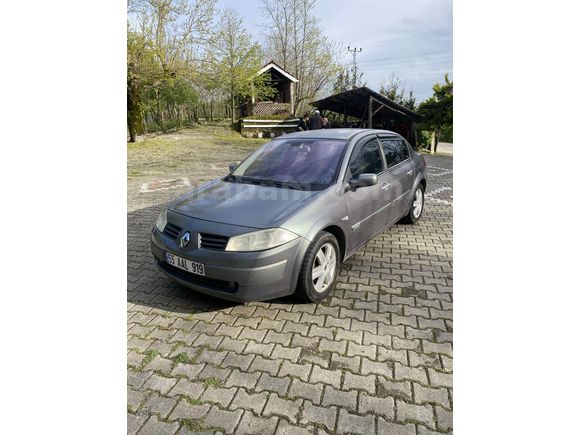 Sahibinden Renault Megane 1.6 Dynamique 2004 Model BİR LOKAL HARİCİ HATASIZ BOYASIZ Bİ ARAÇTIR MUAYENE SIFIR TEK KURUŞ MASRAFSIZ İSTENİLEN USTAYA AÇIK
