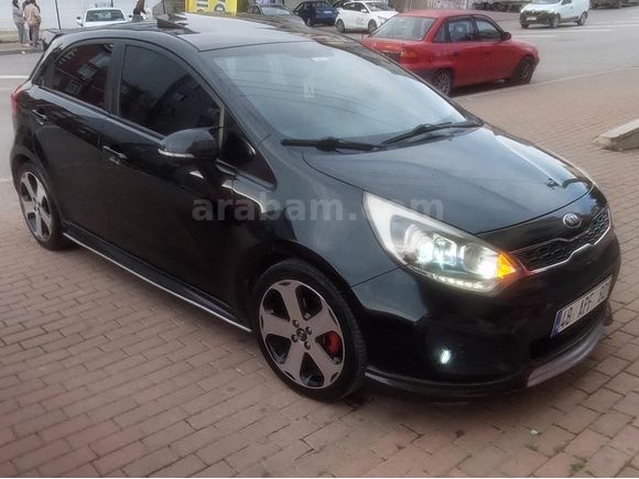 Sahibinden Kia Rio 1.4 CRDi Sporty 2012 Model  246.000 km Siyah