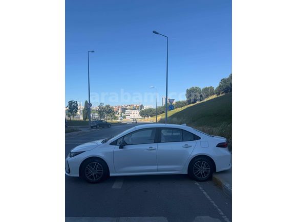 AKKALEDEN 2026 COROLLA 1.5 VİSİON PLUS 7 KM SIFIR AYARINDA