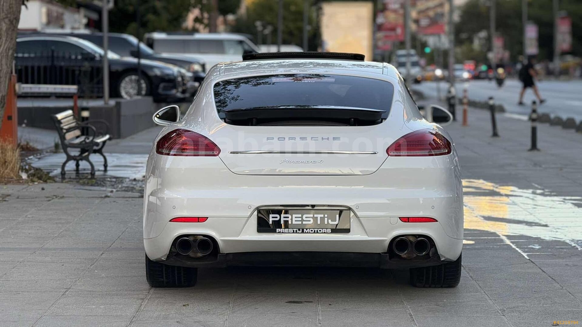 Galeriden Porsche Panamera 4 2011 Model İstanbul 101.000 km Beyaz 6