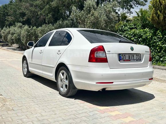 Sahibinden Skoda Octavia 1.6 TDI Elegance CR 2011 Model 
